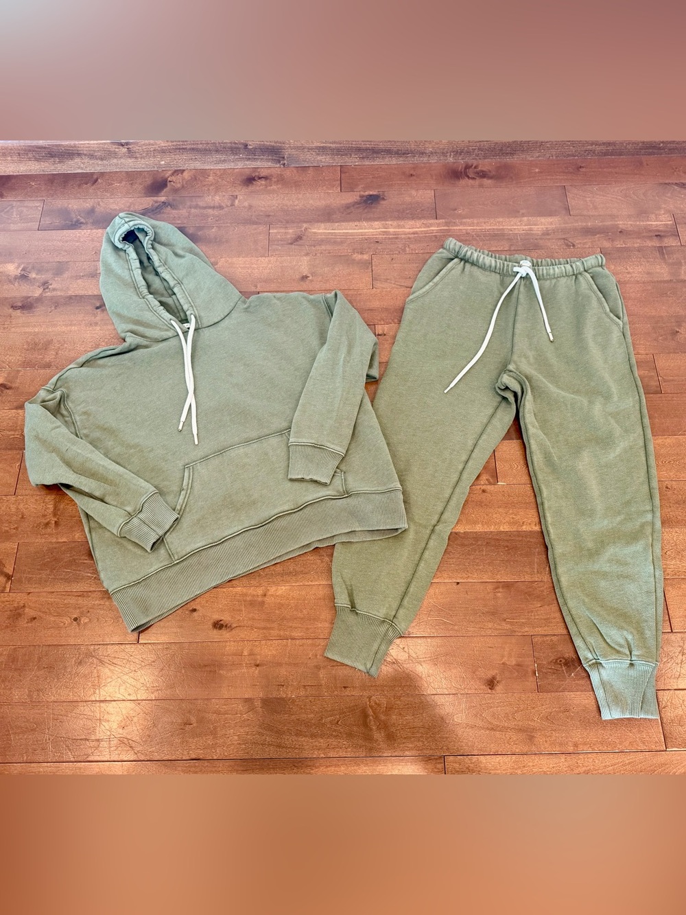 Aerie Hoodie & Jogger set size S